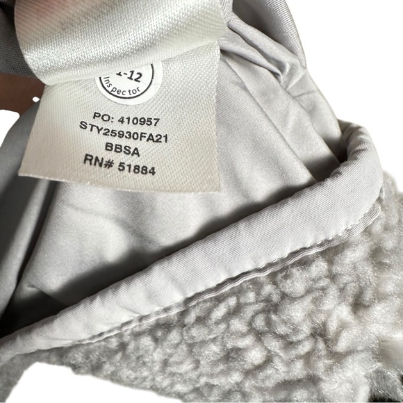 PATAGONIA Divided Sky Zip-Up Jacket in Bergy Bits in Salt Grey - Picture 11 of 15